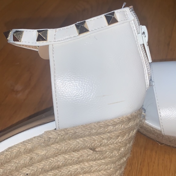 Studded wedge sandal - Picture 4 of 5